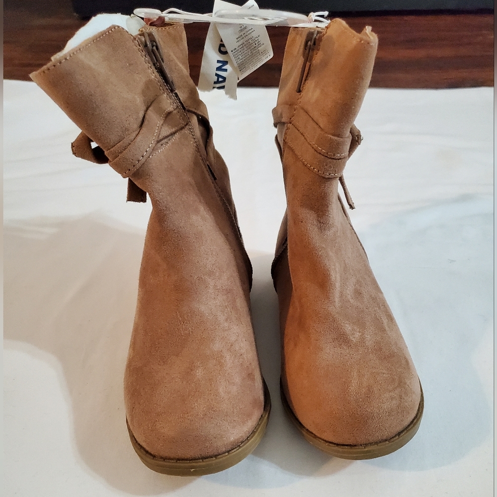 Old Navy girls kids boots Size 10